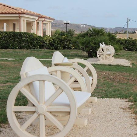 מונטאלגרו B&B L'Eden Di Capo Bianco מראה חיצוני תמונה
