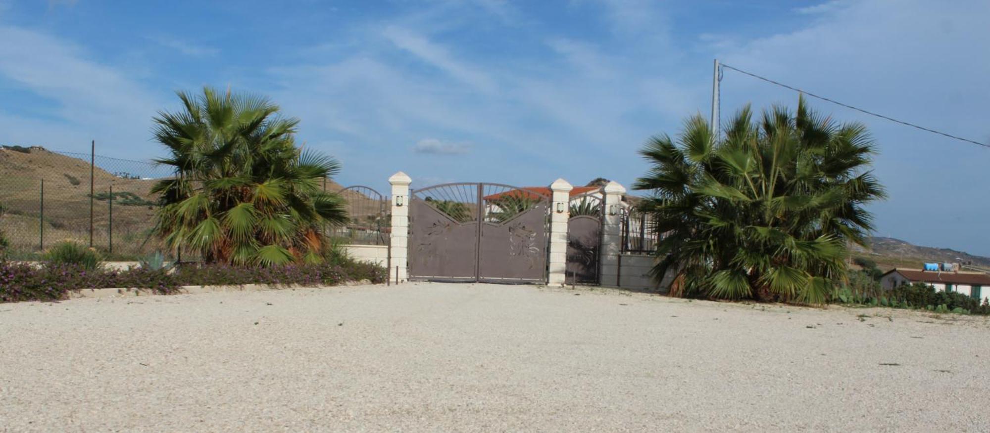 מונטאלגרו B&B L'Eden Di Capo Bianco מראה חיצוני תמונה
