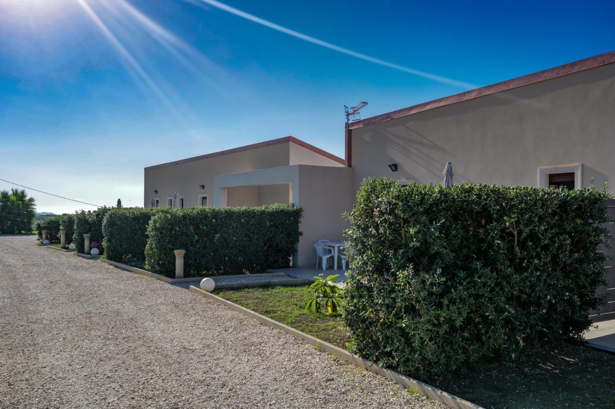 מונטאלגרו B&B L'Eden Di Capo Bianco מראה חיצוני תמונה