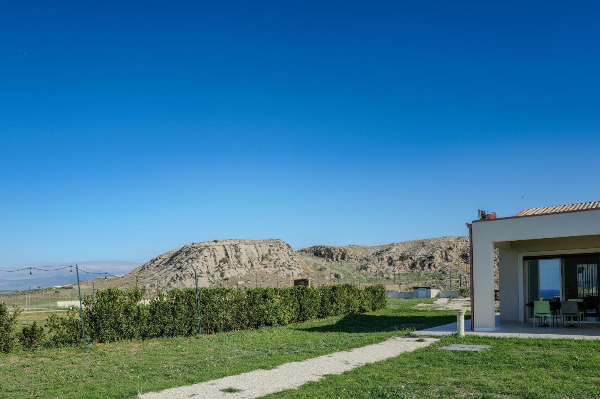 מונטאלגרו B&B L'Eden Di Capo Bianco מראה חיצוני תמונה