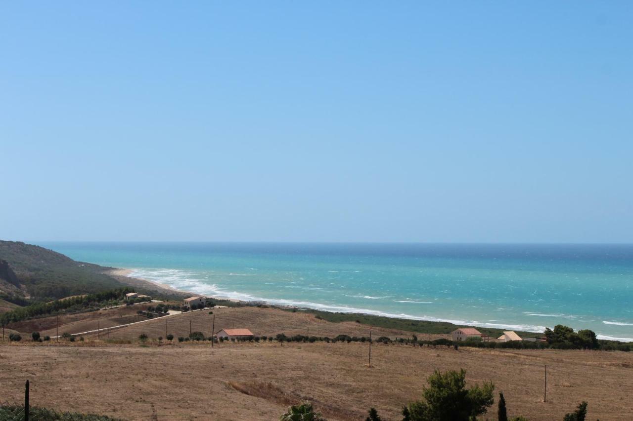 מונטאלגרו B&B L'Eden Di Capo Bianco מראה חיצוני תמונה