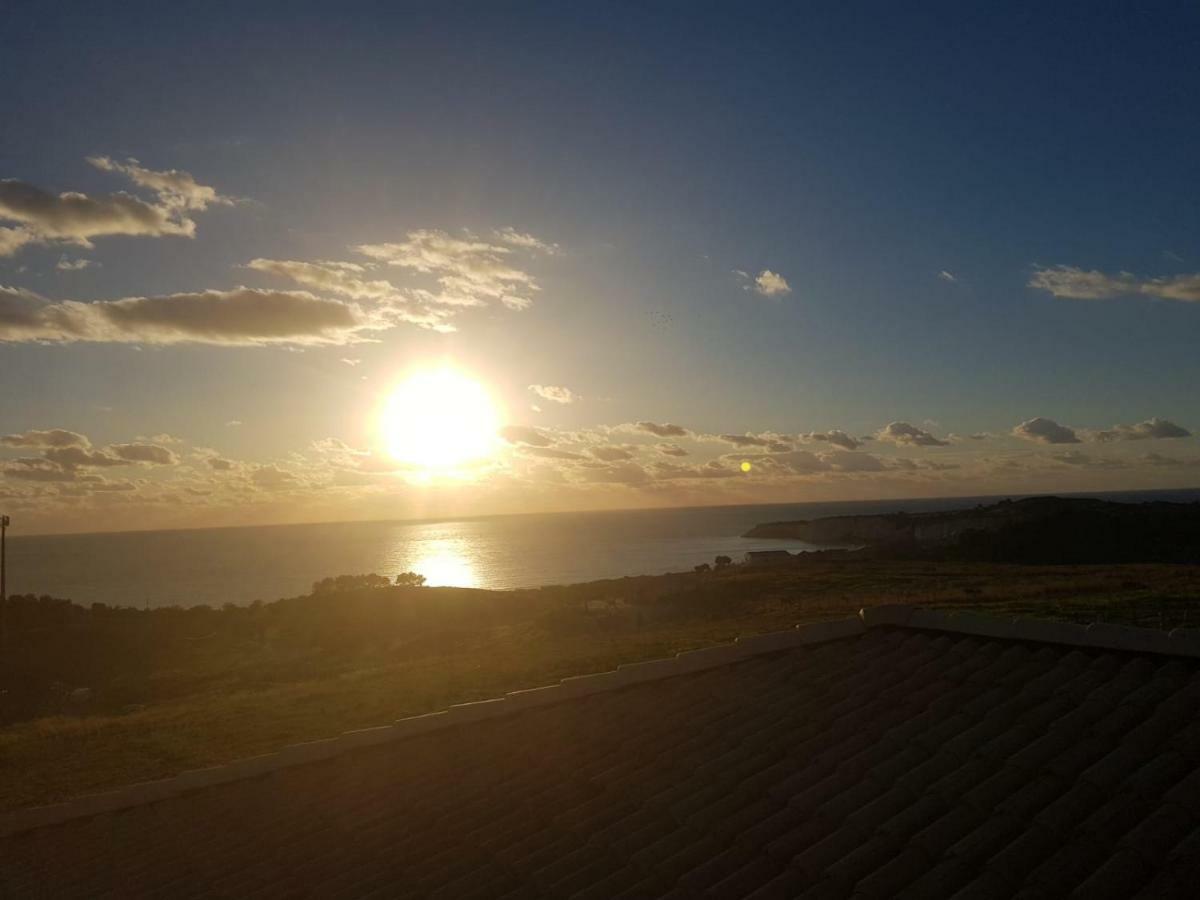 מונטאלגרו B&B L'Eden Di Capo Bianco מראה חיצוני תמונה